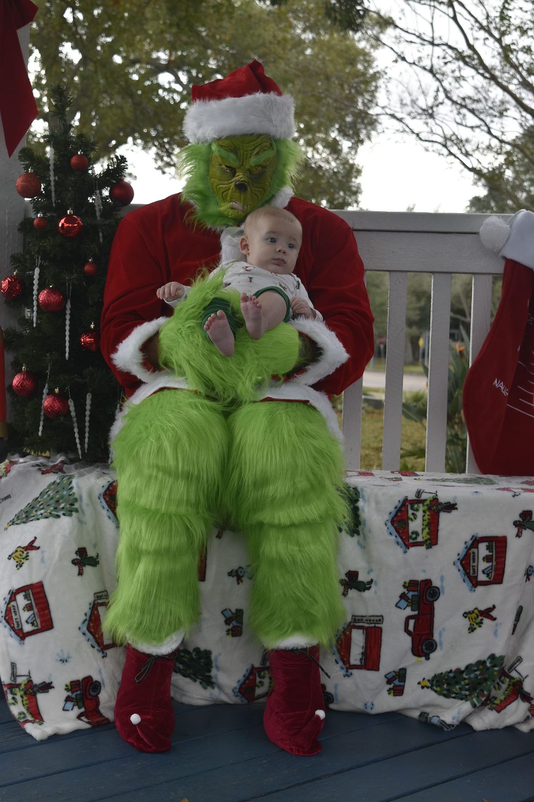 Featured photo from The Grinch in Lake Cove — 2022